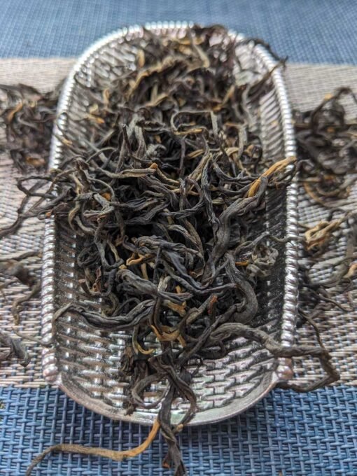 lemon infused yinghong no.9 black tea